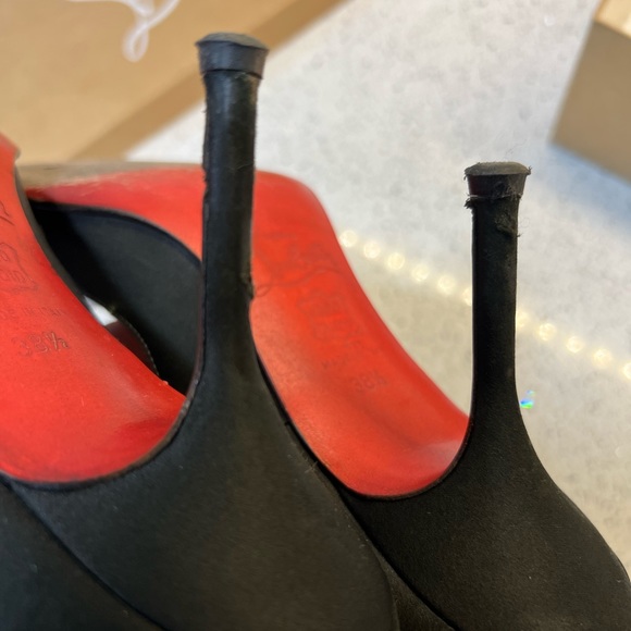 Authentic Christian Louboutin Pumps! - Picture 7 of 11